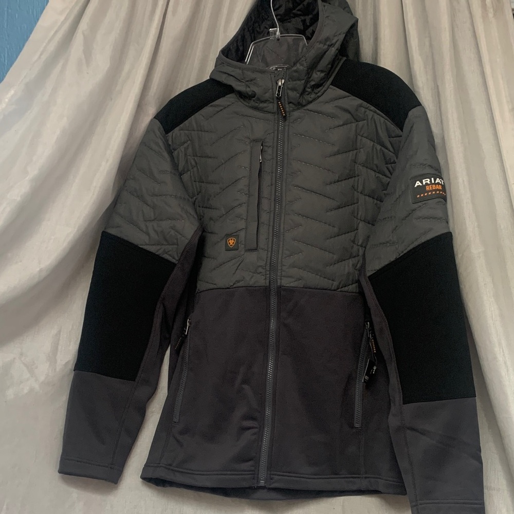 Ariat Men’s Quilted Hooded Performance Jacket - Gray & Black